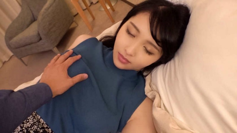 200GANA-2116 夜晚走在神乐坂的烂醉美女