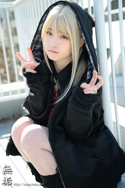 姫野らん(姬野兰)作品 MUKC-105 发布！期间限定的金发造型？她的制服被弄脏了！