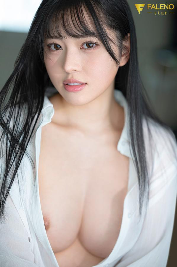 (FNS-138)FALENO五大神秘再现身一人!她是曾在日本全国大赛得奖的写真偶像!