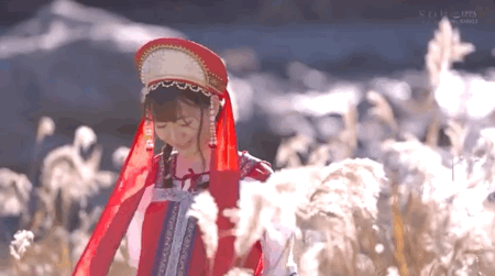 另开社群!日俄混血的她要回归暗黑界了!