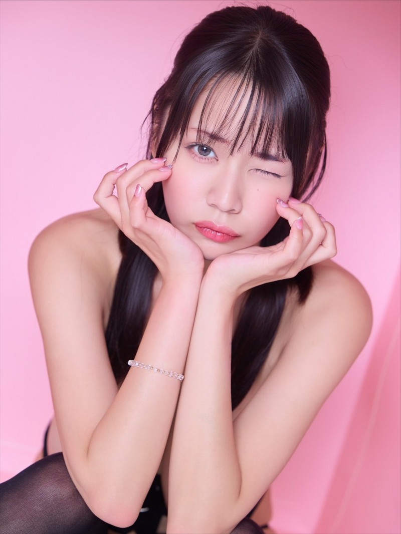 活动老被乱摸⋯田野忧决定反击了!