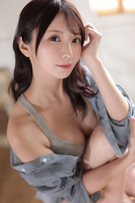 新妻优香(新妻ゆうか)出道作品番号及封面,新妻优香个人简介