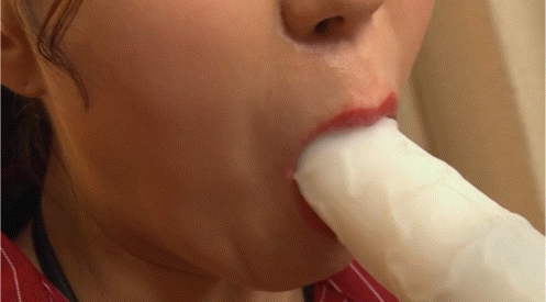 那位在无码片商加勒比初登场的早川エリナ(早川绘里奈)、是他们藏了好久的好鲍？