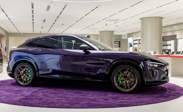 小米宣布：YU7拿下1月国内乘用车销冠！无任何定语