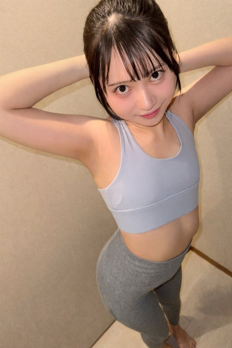 咲月阳菜(咲月ひな)出道作品番号及封面,咲月阳菜个人简介