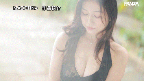 鸣海小雪(JUR-084)因为渴望被爱⋯奢华的G奶、既上流却又变态的鸣海小雪被插到发狂！