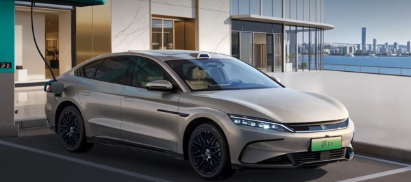 比亚迪汉EV闪充版上市 能耗低至10.8度 17.98万元起