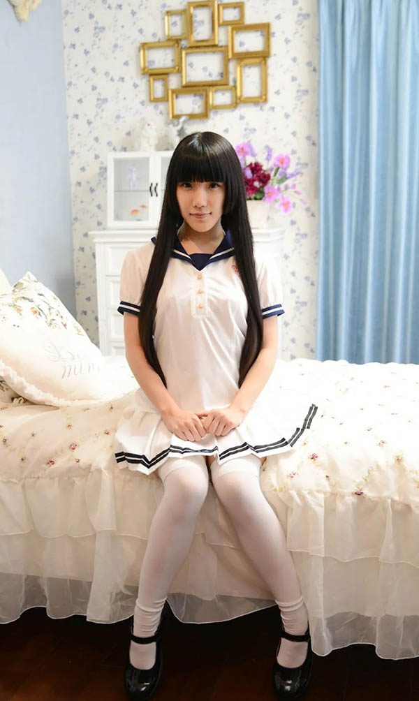 最新推荐！小只马贫乳萝莉「青井苺」精选作品介绍……