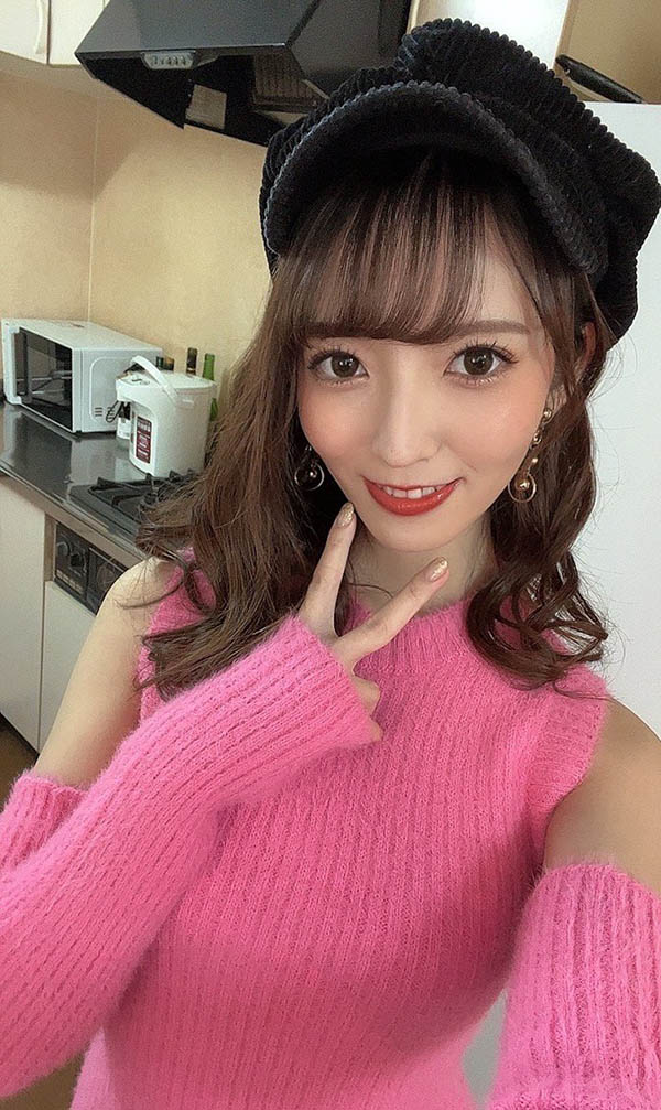 最新推荐!人气巨乳销售王牌《小花暖》精选作品介绍……